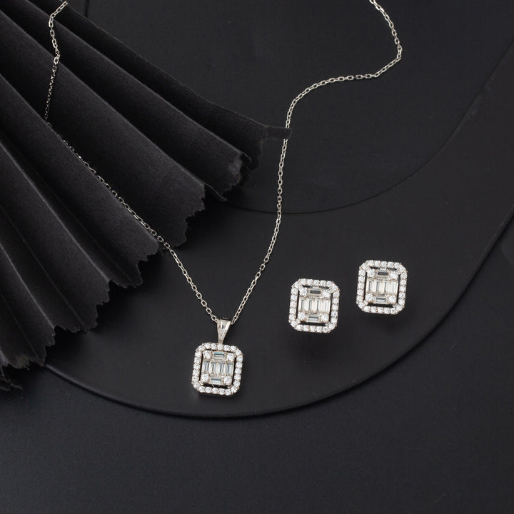 1,25 Karat Baget Mozanit Kolye Küpe Set