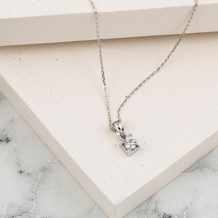 0,90 Karat Kolye ve Küpeli Mozanit Set Takımı