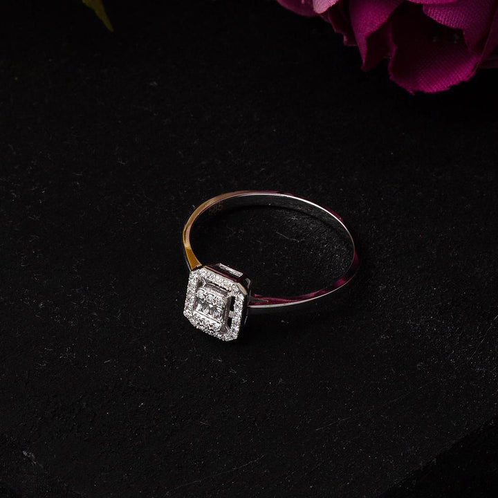 Zer Diamond Baget Pırlanta Yüzük