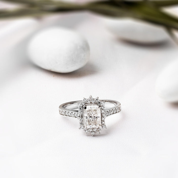 1,40 Ct. Mozanit Baget Taşlı Altın Yüzük