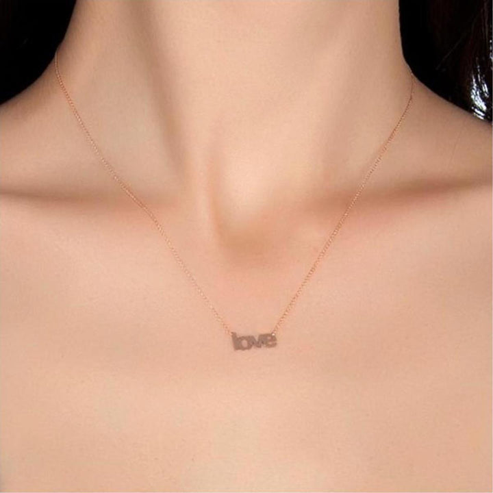 Love Yazılı Zincirli Altın Kolye