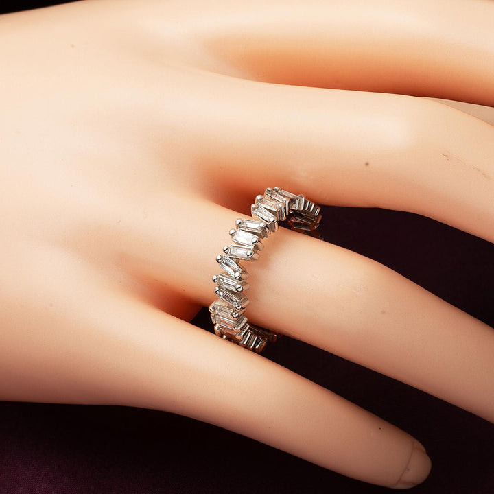 0,64 ct Sıralı Baget Pırlanta Yüzük
