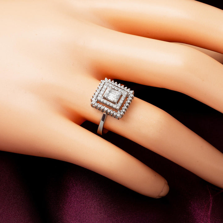 0,34 Ct. Baget Pırlantalı Yüzük