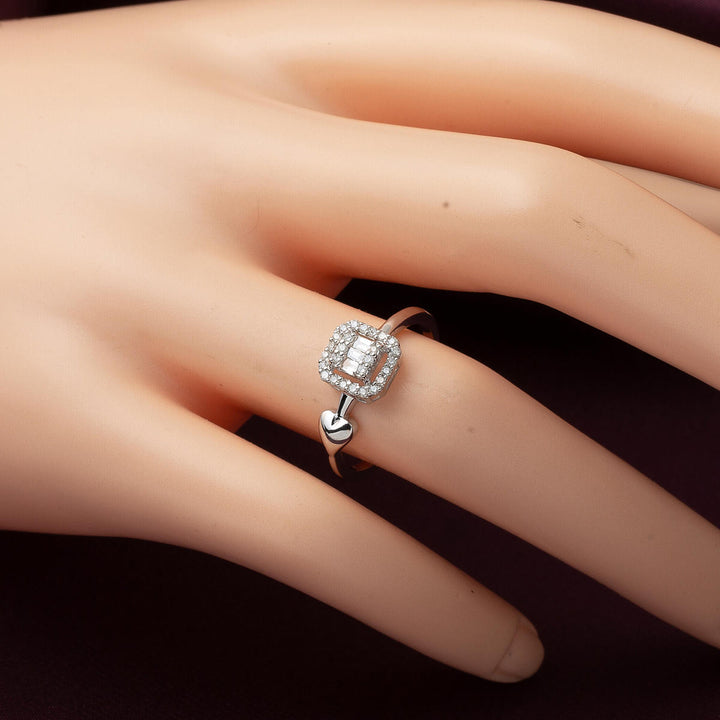 0,22 ct Kalpli Baget Pırlanta Yüzük