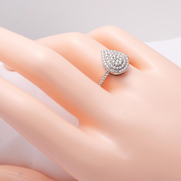 0,52 Karat Damla Pırlanta Yüzük