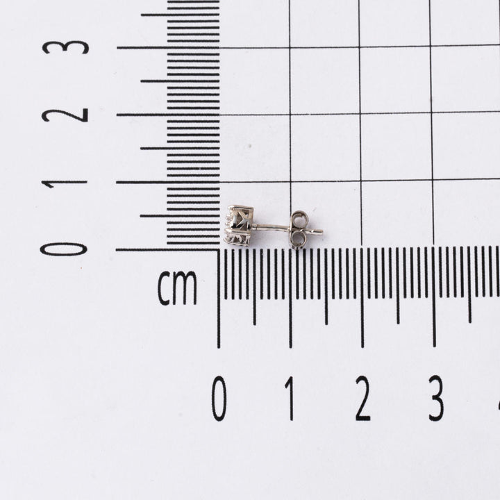 0,15 Karat Pırlanta Coronet Küpe