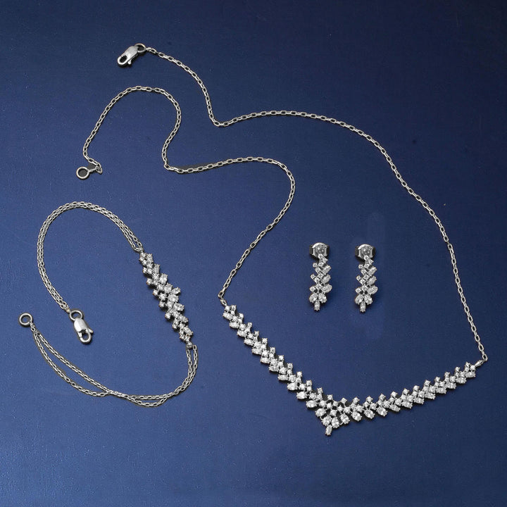 Modern Tasarım 14 Ayar Beyaz Altın Hanımeli Set