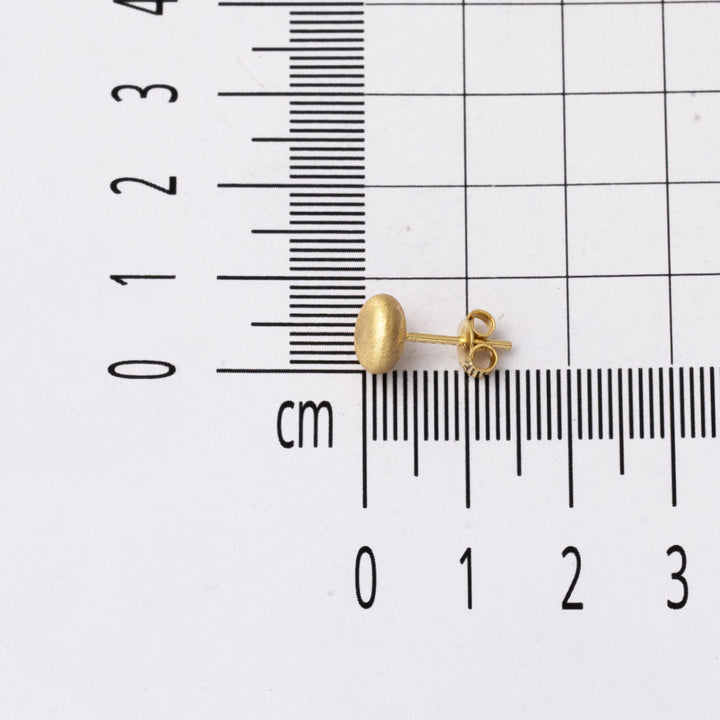 Parıltı Kumlu 14 Ayar Yassı Top Altın Küpe 7 mm.