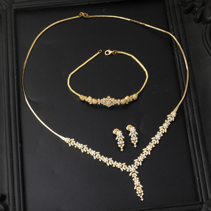 Sarı Altın Modern Tasarım 14 Ayar Taşlı Set